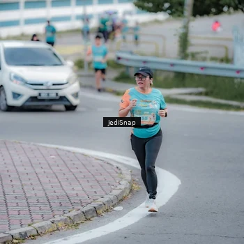 Runner Photo 8286101