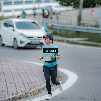 Runner Photo 8286117