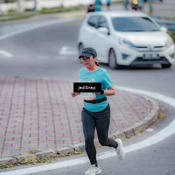 Runner Photo 8286175