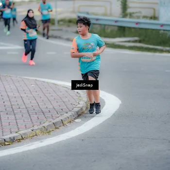 Runner Photo 8286196