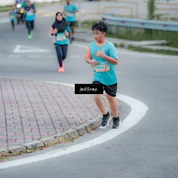 Runner Photo 8286282