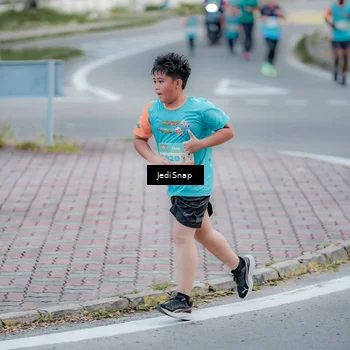Runner Photo 8286307