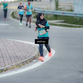 Runner Photo 8286339
