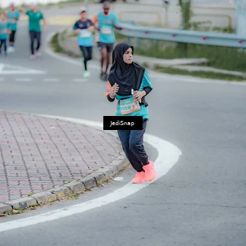 Runner Photo 8286371