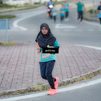 Runner Photo 8286422