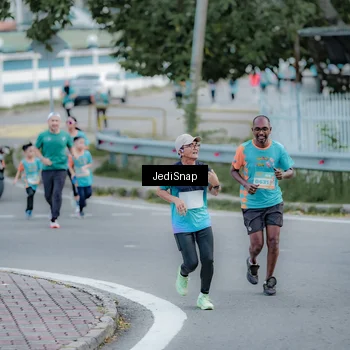 Runner Photo 8286435