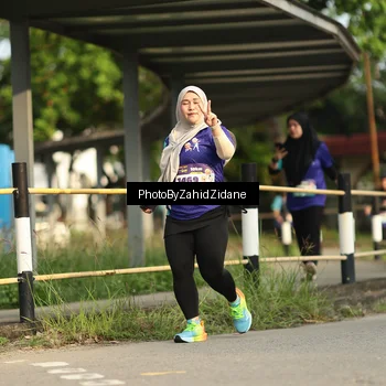 Runner Photo 8286436