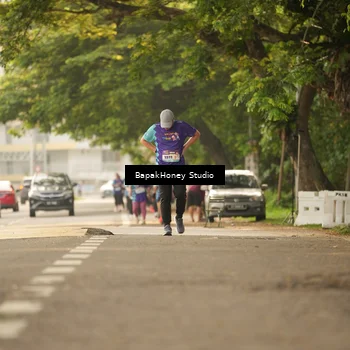 Runner Photo 8286476