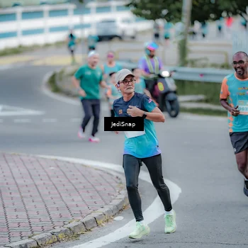 Runner Photo 8286518