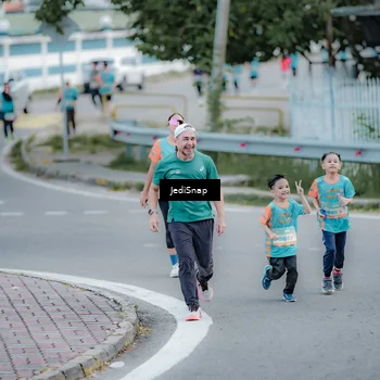 Runner Photo 8286672
