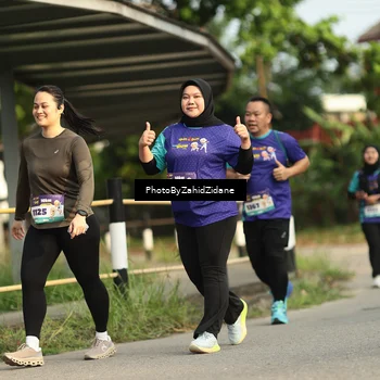 Runner Photo 8286681