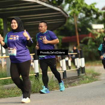 Runner Photo 8286692