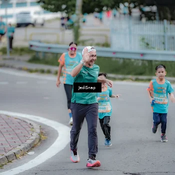 Runner Photo 8286714