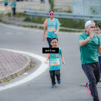 Runner Photo 8286761