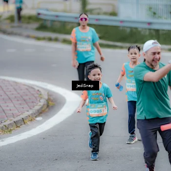 Runner Photo 8286787