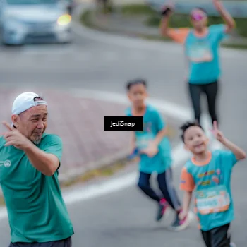 Runner Photo 8286812