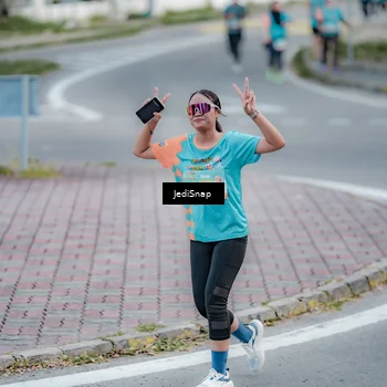 Runner Photo 8286899