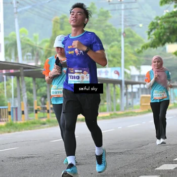 Runner Photo 8286912