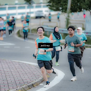 Runner Photo 8286971