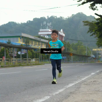Runner Photo 8286992