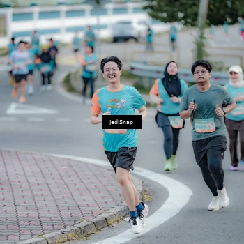Runner Photo 8286996