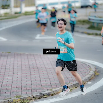 Runner Photo 8287001