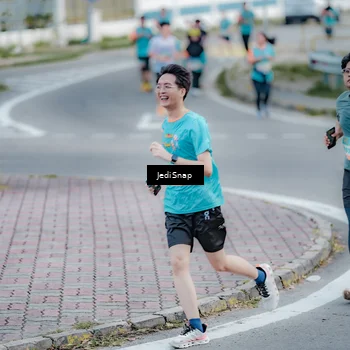Runner Photo 8287011