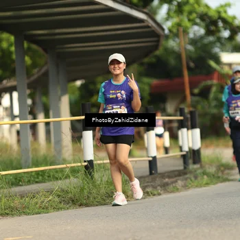 Runner Photo 8287023