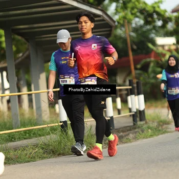 Runner Photo 8287111