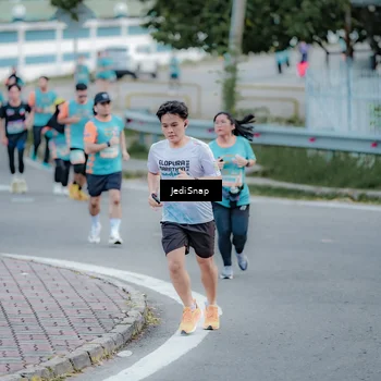 Runner Photo 8287194