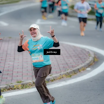 Runner Photo 8287203
