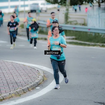 Runner Photo 8287289