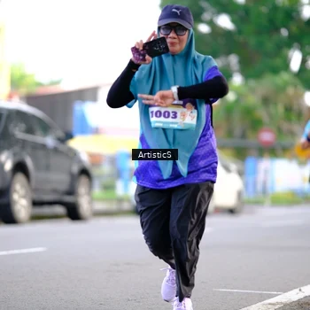 Runner Photo 8287345