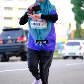 Runner Photo 8287396