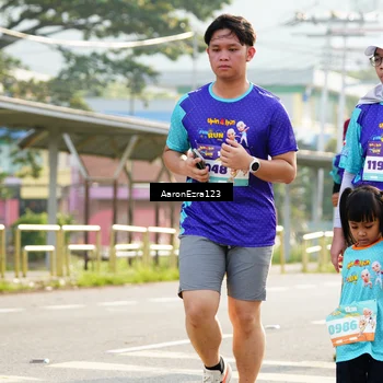Runner Photo 8287736