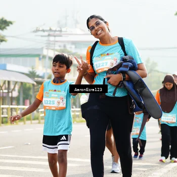 Runner Photo 8287796
