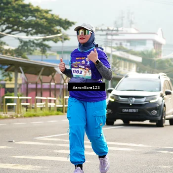 Runner Photo 8288079