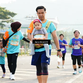 Runner Photo 8288240