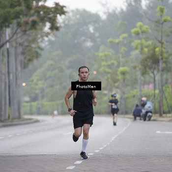 Runner Photo 8288299