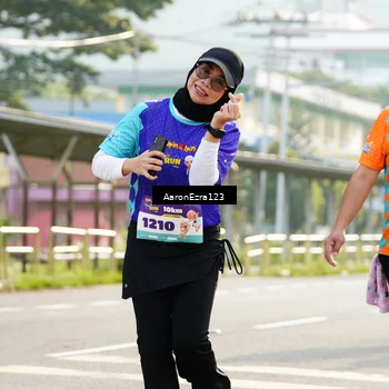 Runner Photo 8288363