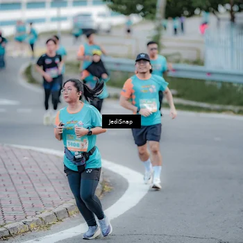 Runner Photo 8288463
