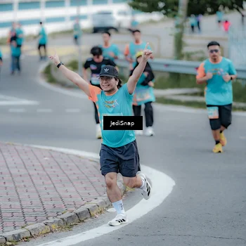 Runner Photo 8288547
