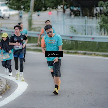 Runner Photo 8288557