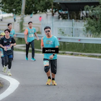 Runner Photo 8288561