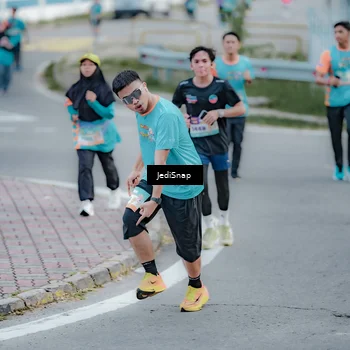 Runner Photo 8288597