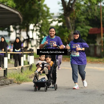 Runner Photo 8288635