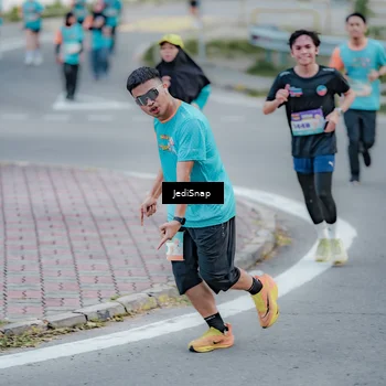 Runner Photo 8288669