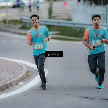 Runner Photo 8288735