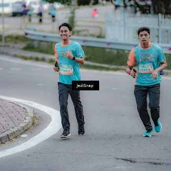 Runner Photo 8288739