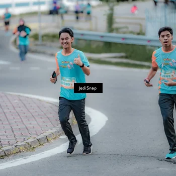 Runner Photo 8288771